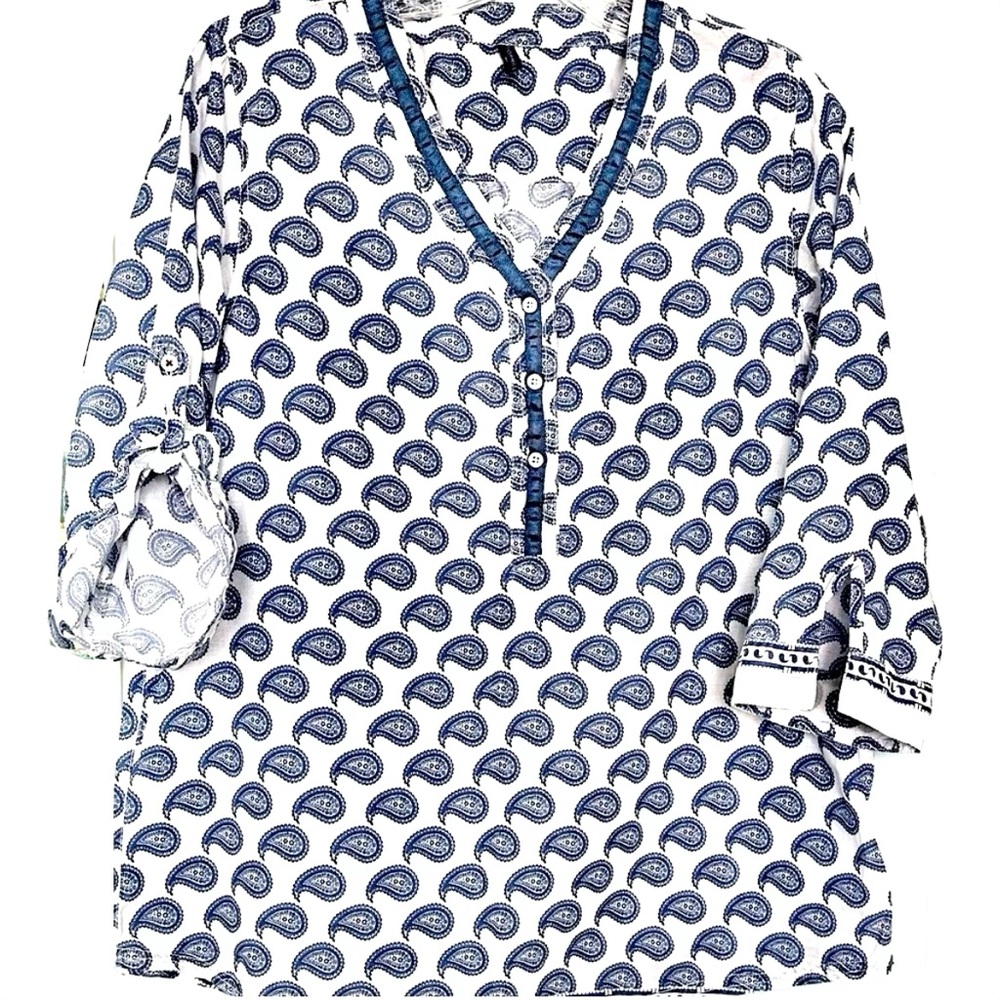 Elegant V-Neck Paisley Blouse Blue and White